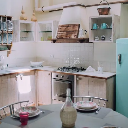 Caste Holiday House